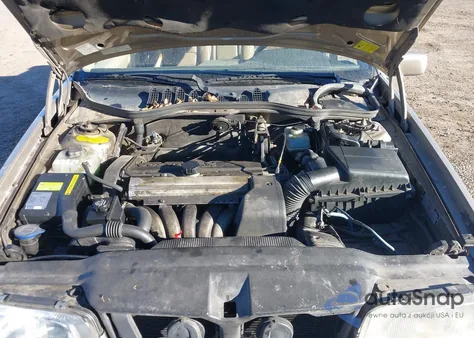 1993 Volvo 850 z USA, uszkodzony, nr VIN YV1LS5502P2071187